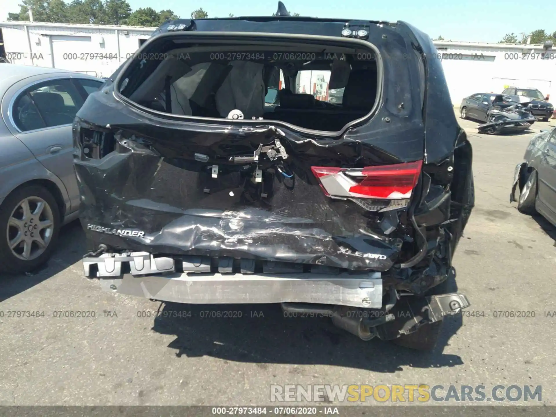 6 Photograph of a damaged car 5TDJZRFH6KS599787 TOYOTA HIGHLANDER 2019