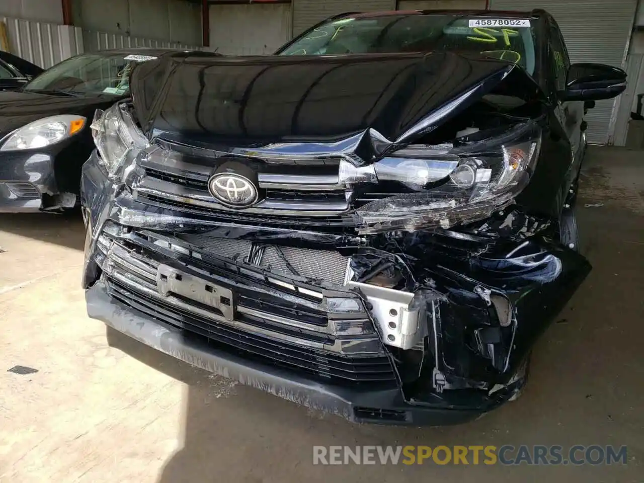 9 Photograph of a damaged car 5TDJZRFH6KS601425 TOYOTA HIGHLANDER 2019