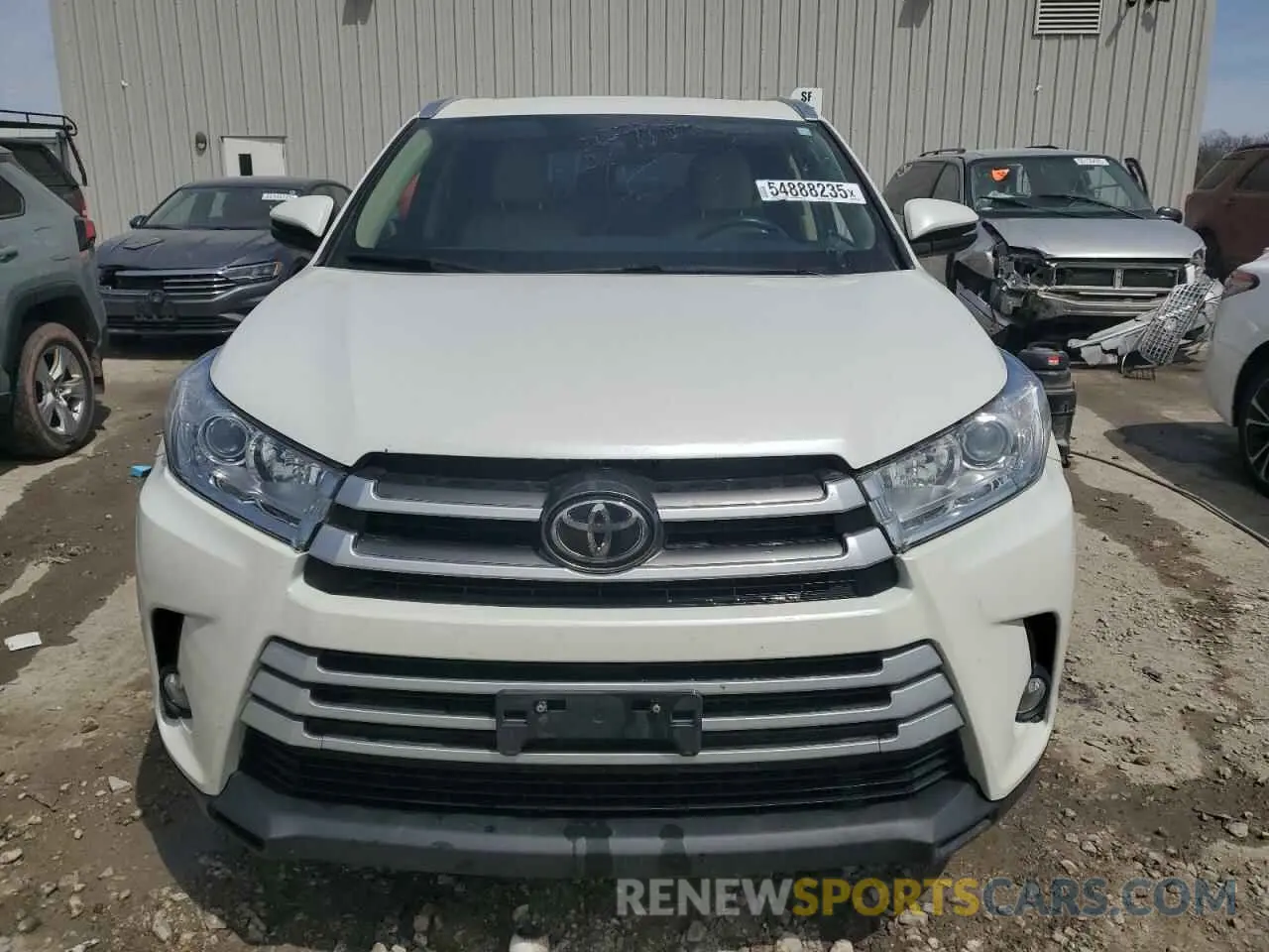 5 Photograph of a damaged car 5TDJZRFH6KS623523 TOYOTA HIGHLANDER 2019