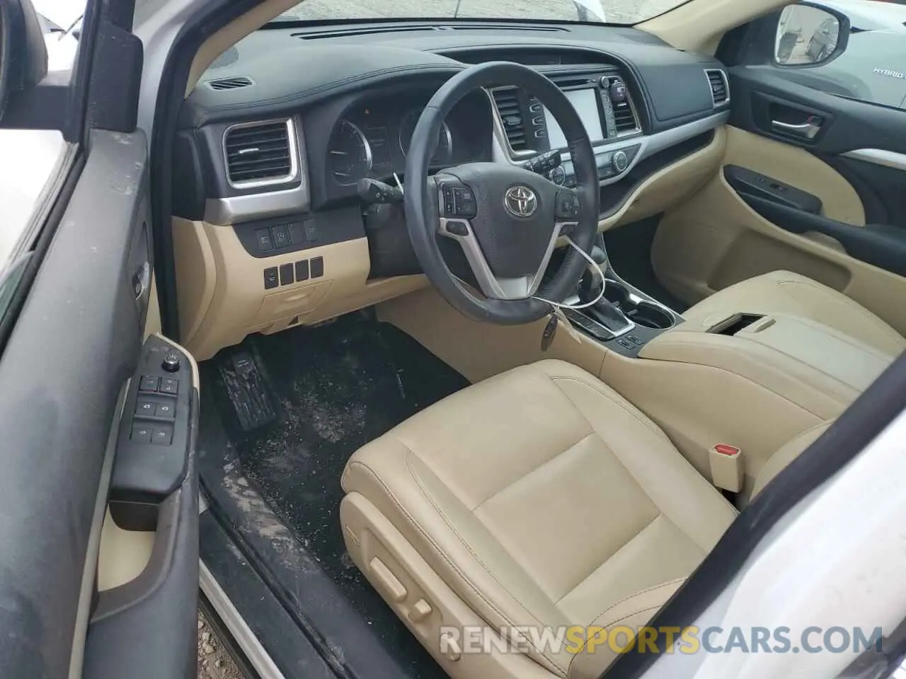 8 Photograph of a damaged car 5TDJZRFH6KS623523 TOYOTA HIGHLANDER 2019