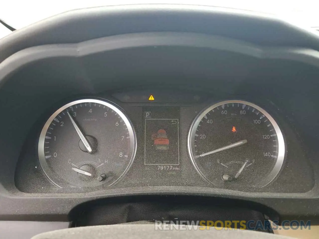 9 Photograph of a damaged car 5TDJZRFH6KS623523 TOYOTA HIGHLANDER 2019
