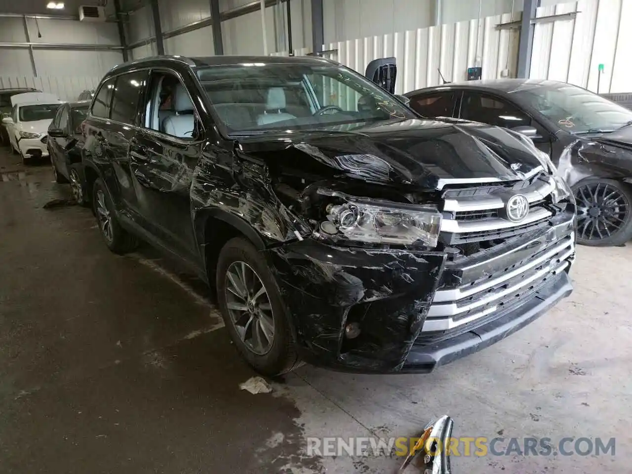 1 Photograph of a damaged car 5TDJZRFH6KS626356 TOYOTA HIGHLANDER 2019