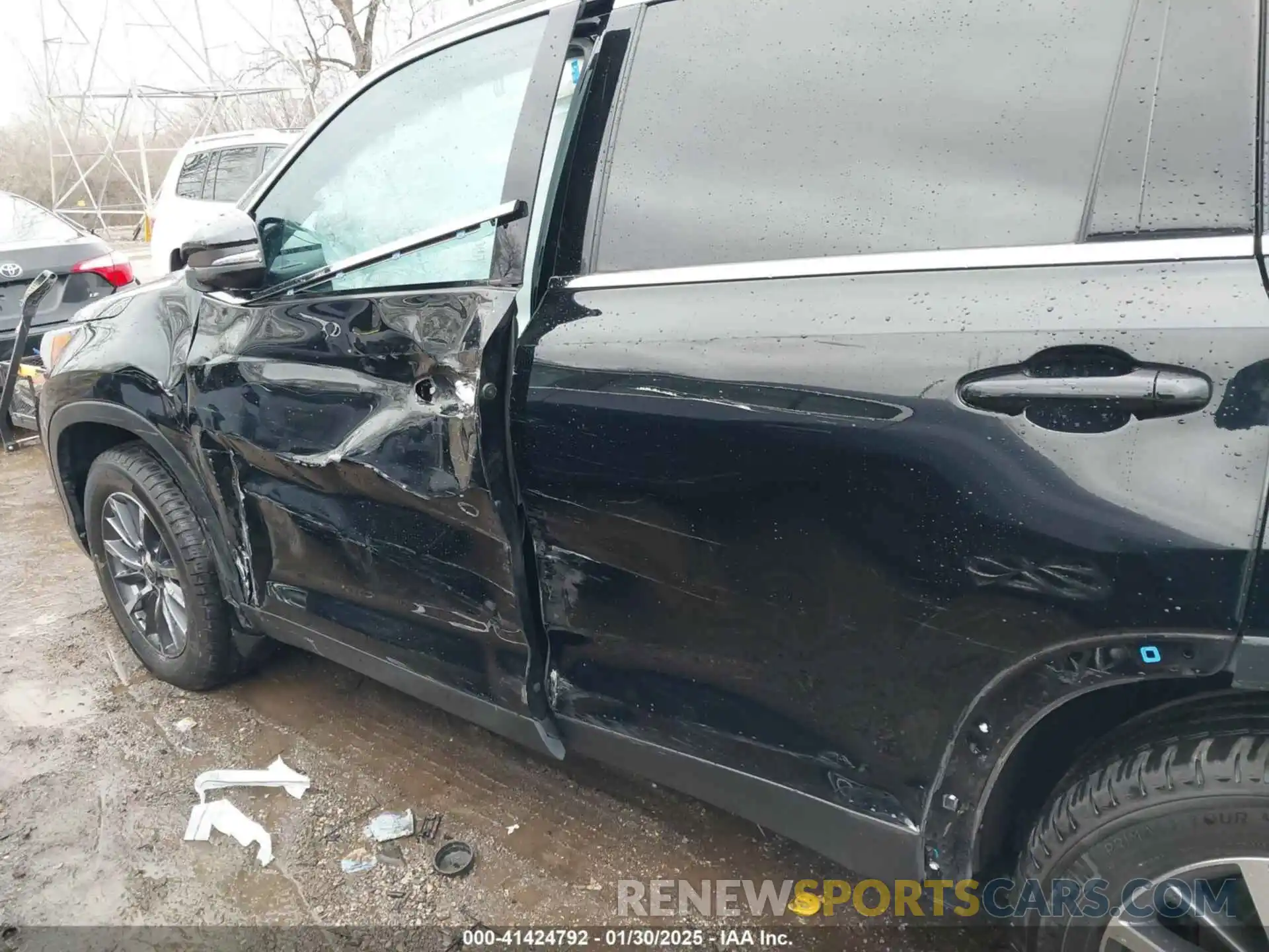 6 Photograph of a damaged car 5TDJZRFH6KS628110 TOYOTA HIGHLANDER 2019