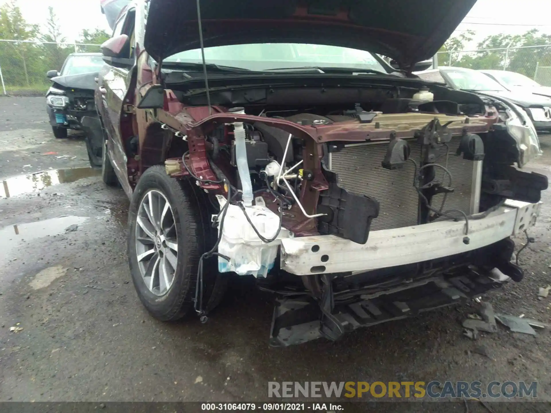 6 Photograph of a damaged car 5TDJZRFH6KS920243 TOYOTA HIGHLANDER 2019