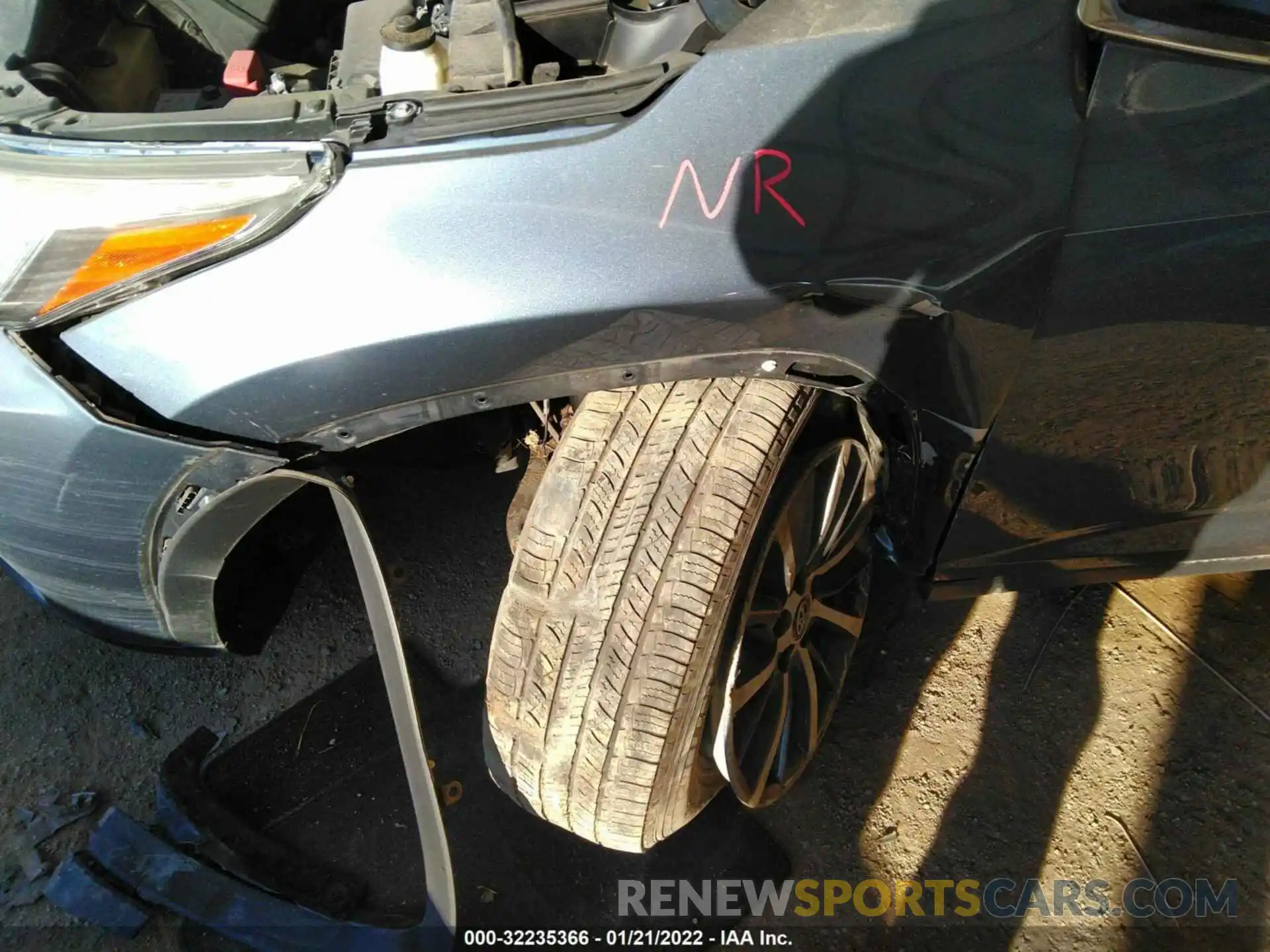 12 Photograph of a damaged car 5TDJZRFH6KS940623 TOYOTA HIGHLANDER 2019