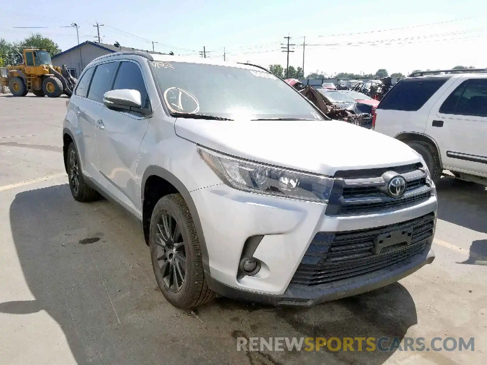 1 Photograph of a damaged car 5TDJZRFH7KS564403 TOYOTA HIGHLANDER 2019