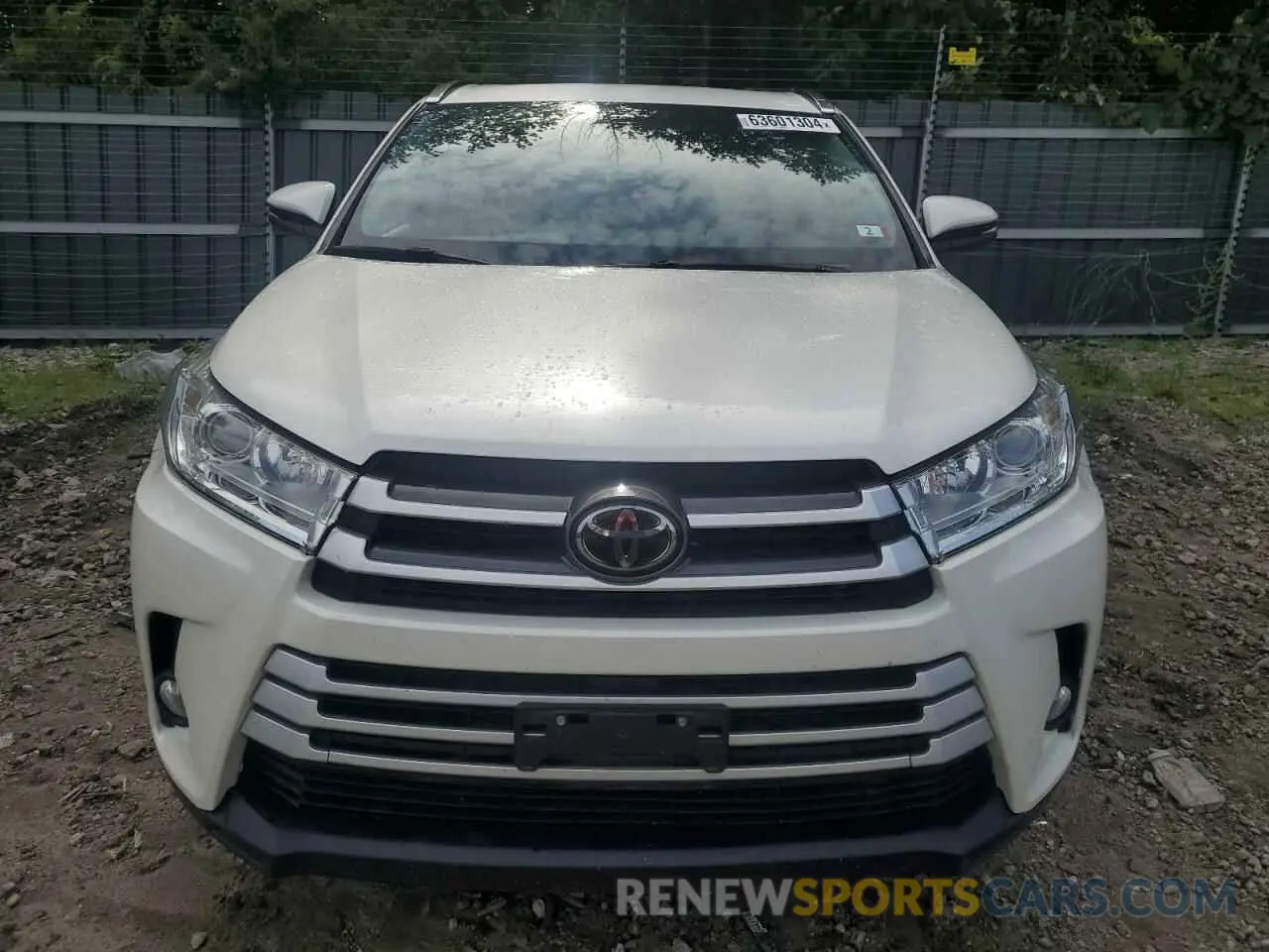 5 Photograph of a damaged car 5TDJZRFH7KS566569 TOYOTA HIGHLANDER 2019