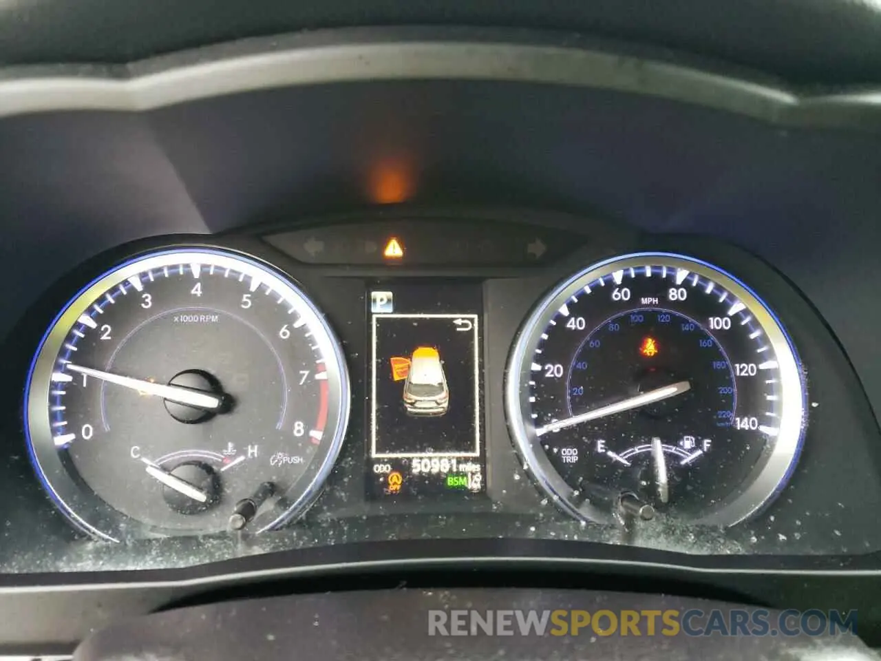 9 Photograph of a damaged car 5TDJZRFH7KS577863 TOYOTA HIGHLANDER 2019