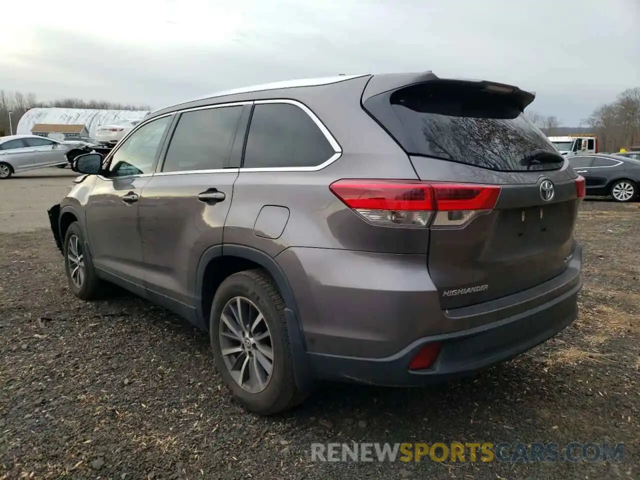 3 Photograph of a damaged car 5TDJZRFH7KS582254 TOYOTA HIGHLANDER 2019