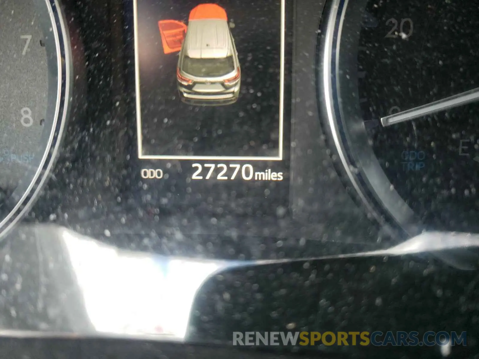 8 Photograph of a damaged car 5TDJZRFH7KS587387 TOYOTA HIGHLANDER 2019