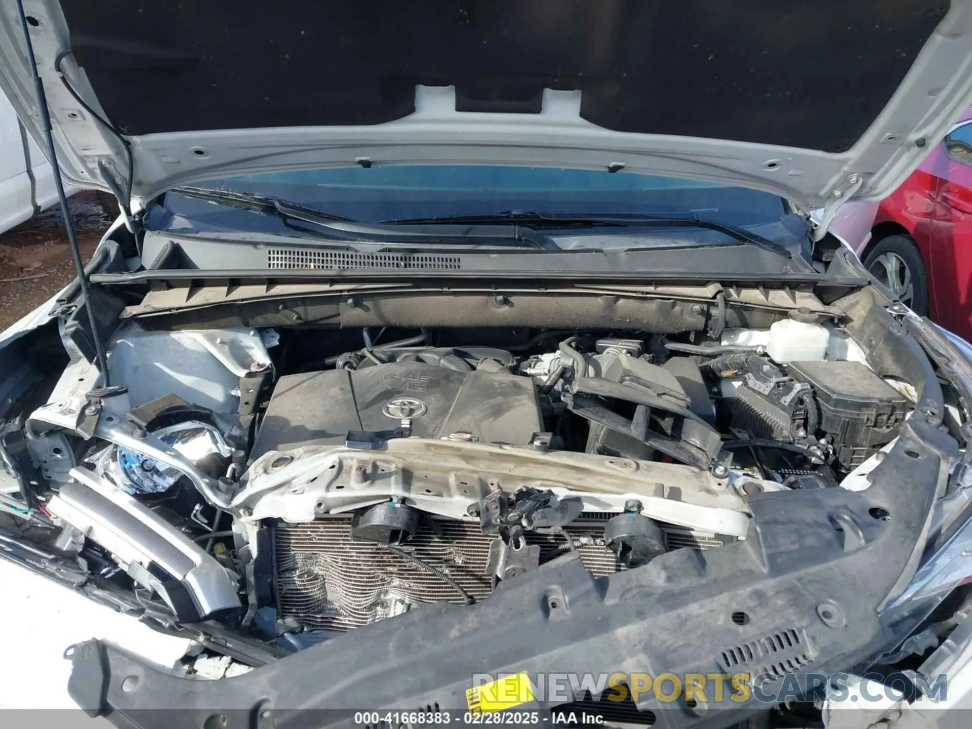 10 Photograph of a damaged car 5TDJZRFH7KS588393 TOYOTA HIGHLANDER 2019