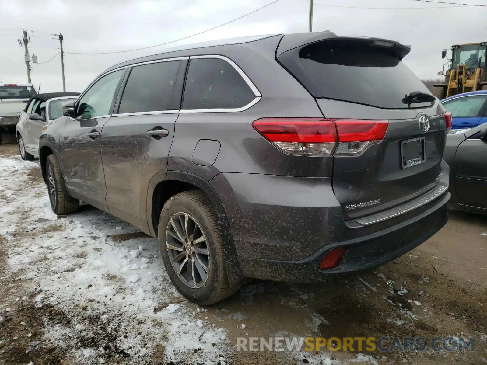 3 Photograph of a damaged car 5TDJZRFH7KS607587 TOYOTA HIGHLANDER 2019