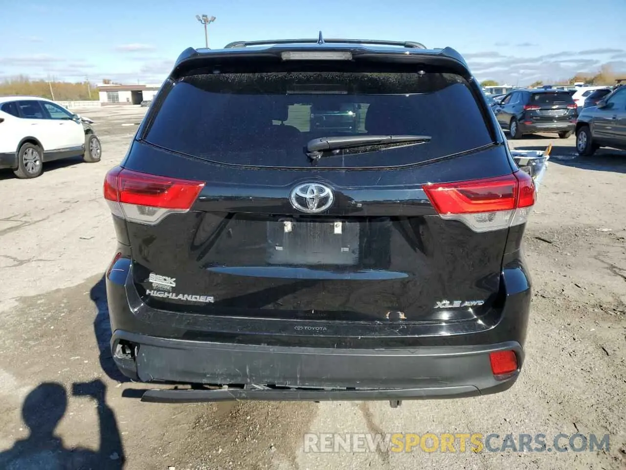 6 Photograph of a damaged car 5TDJZRFH7KS614491 TOYOTA HIGHLANDER 2019