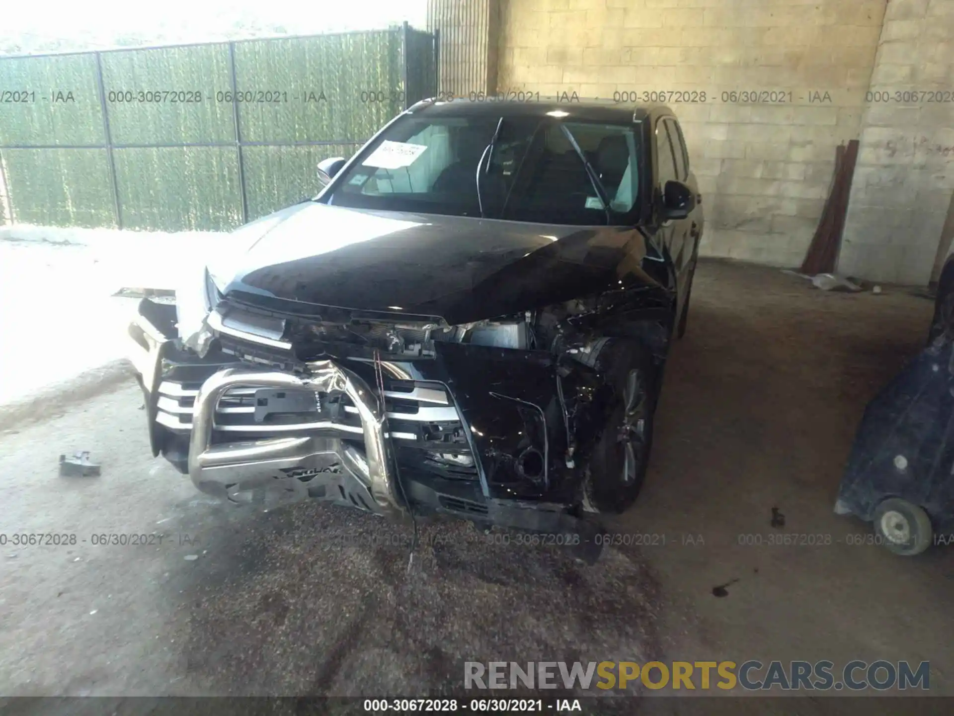 6 Photograph of a damaged car 5TDJZRFH7KS618444 TOYOTA HIGHLANDER 2019