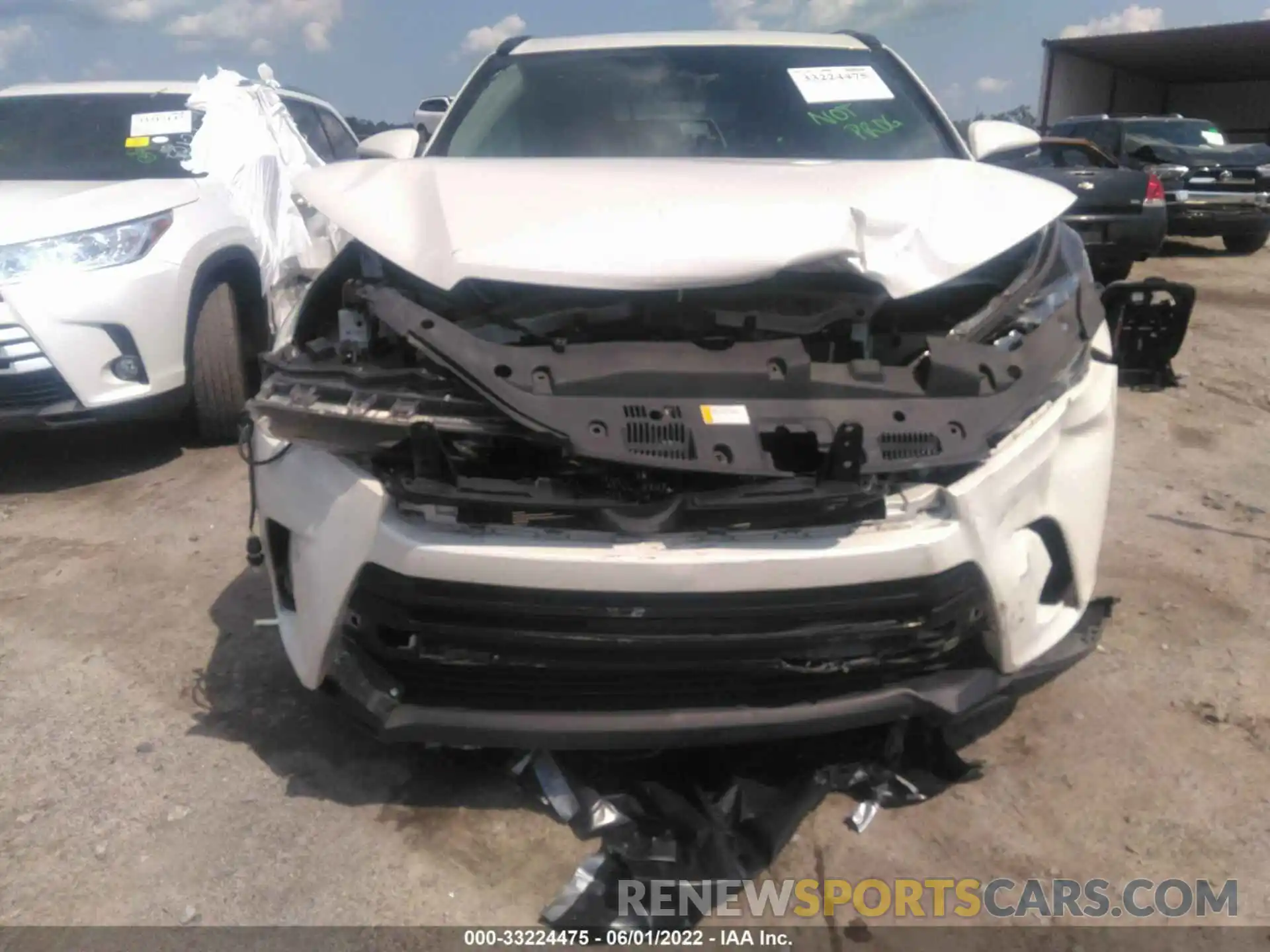 6 Photograph of a damaged car 5TDJZRFH7KS628259 TOYOTA HIGHLANDER 2019