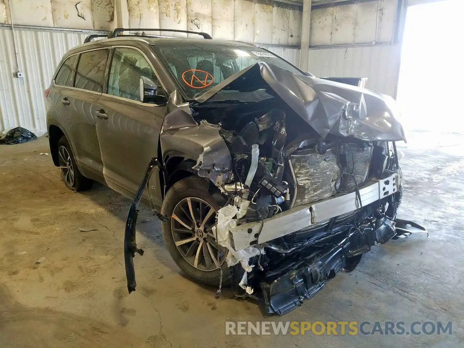 1 Photograph of a damaged car 5TDJZRFH7KS629458 TOYOTA HIGHLANDER 2019