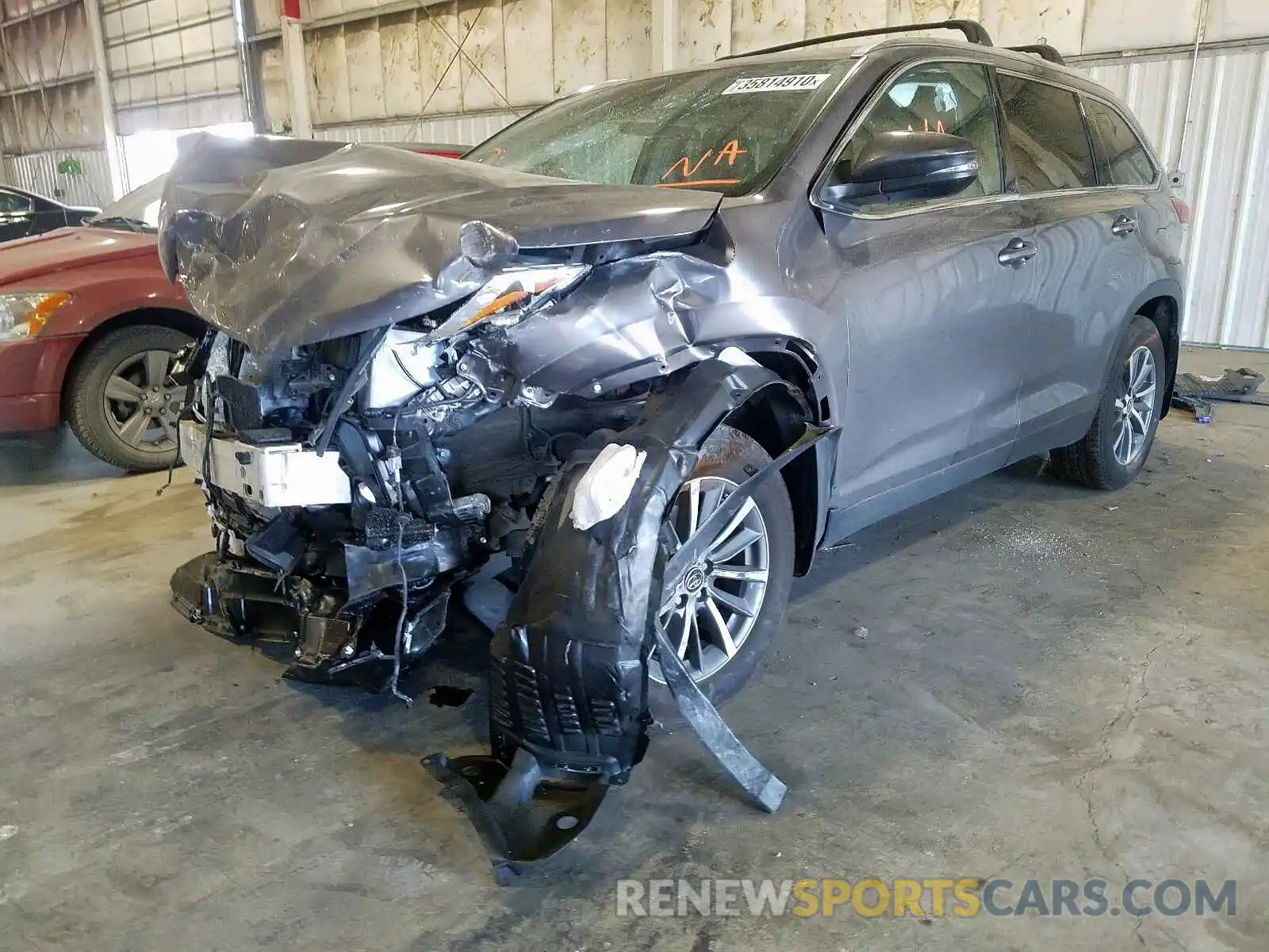 2 Photograph of a damaged car 5TDJZRFH7KS629458 TOYOTA HIGHLANDER 2019