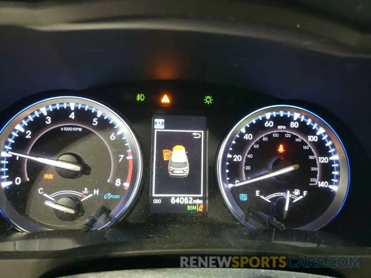 9 Photograph of a damaged car 5TDJZRFH7KS708483 TOYOTA HIGHLANDER 2019