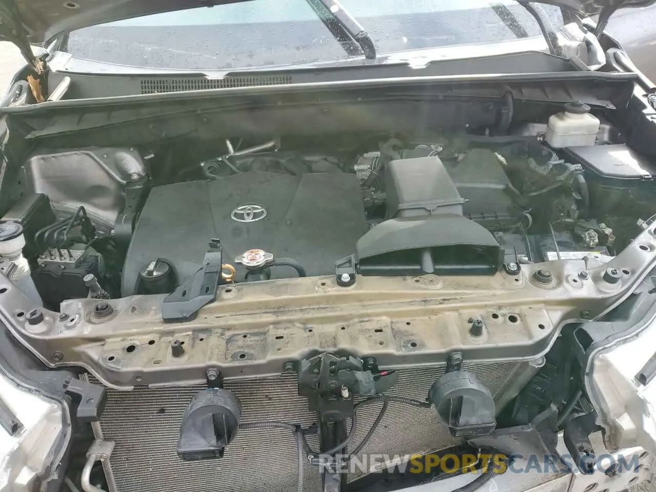 12 Photograph of a damaged car 5TDJZRFH7KS917626 TOYOTA HIGHLANDER 2019