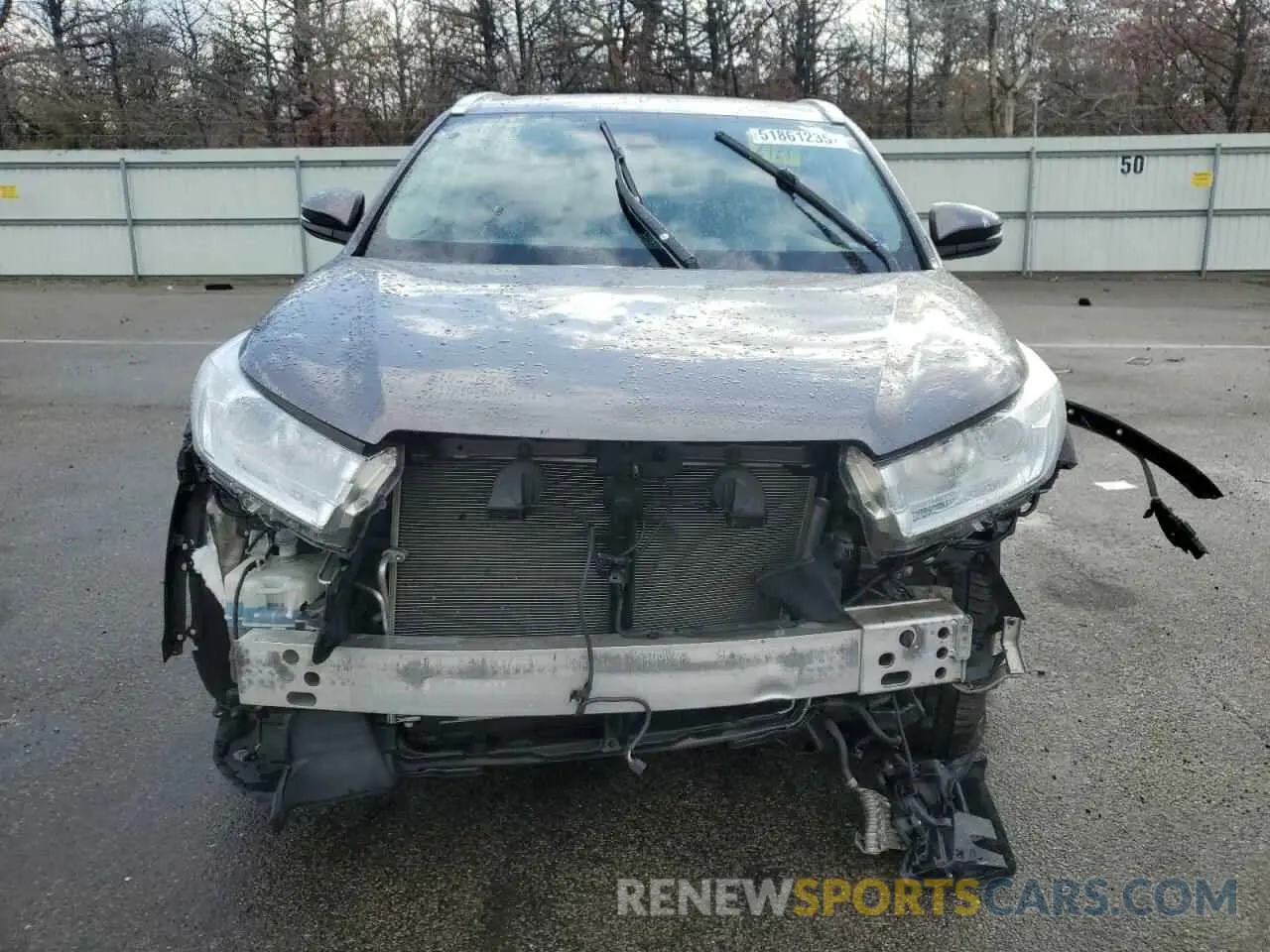 5 Photograph of a damaged car 5TDJZRFH7KS917626 TOYOTA HIGHLANDER 2019