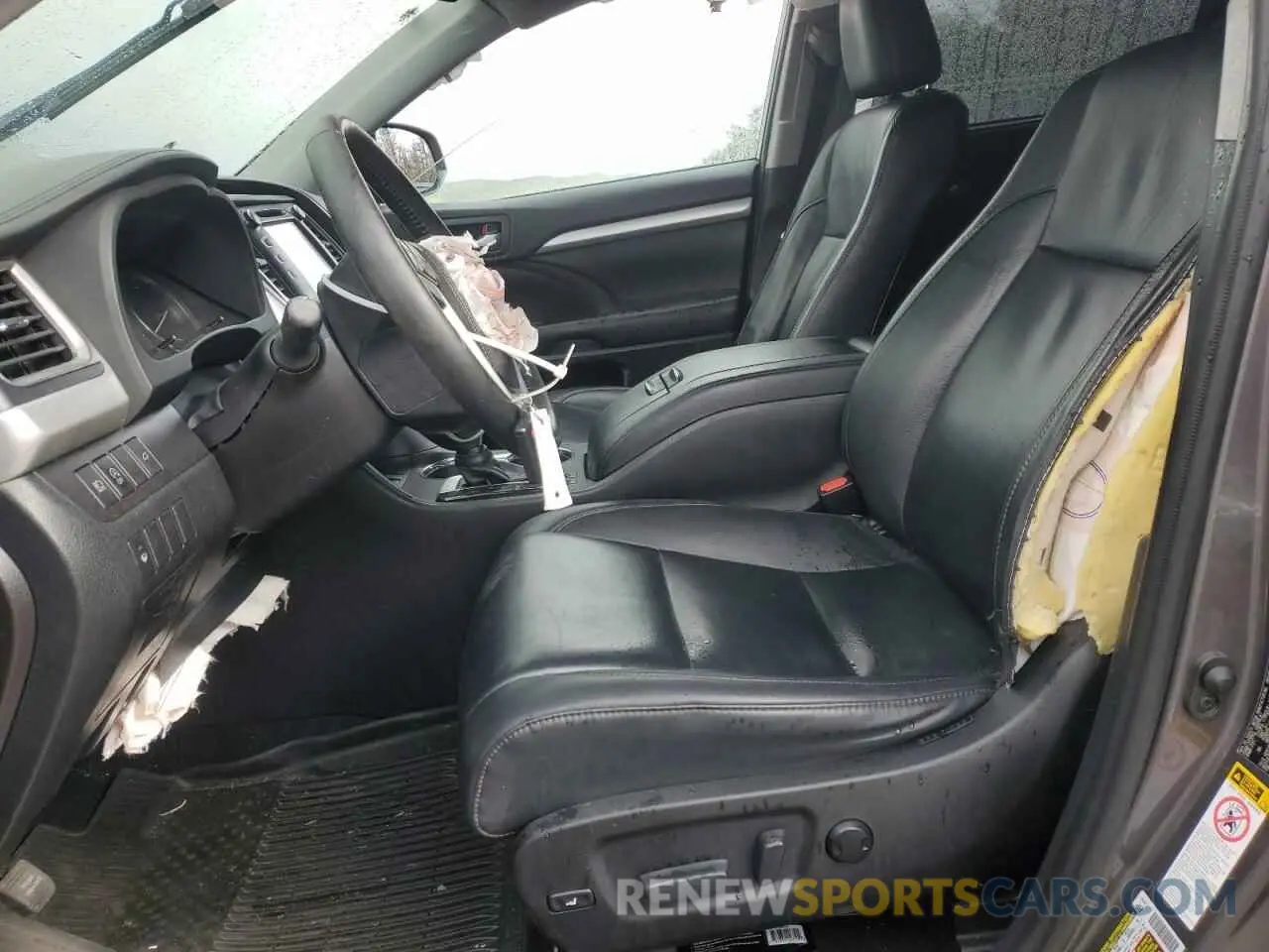 7 Photograph of a damaged car 5TDJZRFH7KS917626 TOYOTA HIGHLANDER 2019
