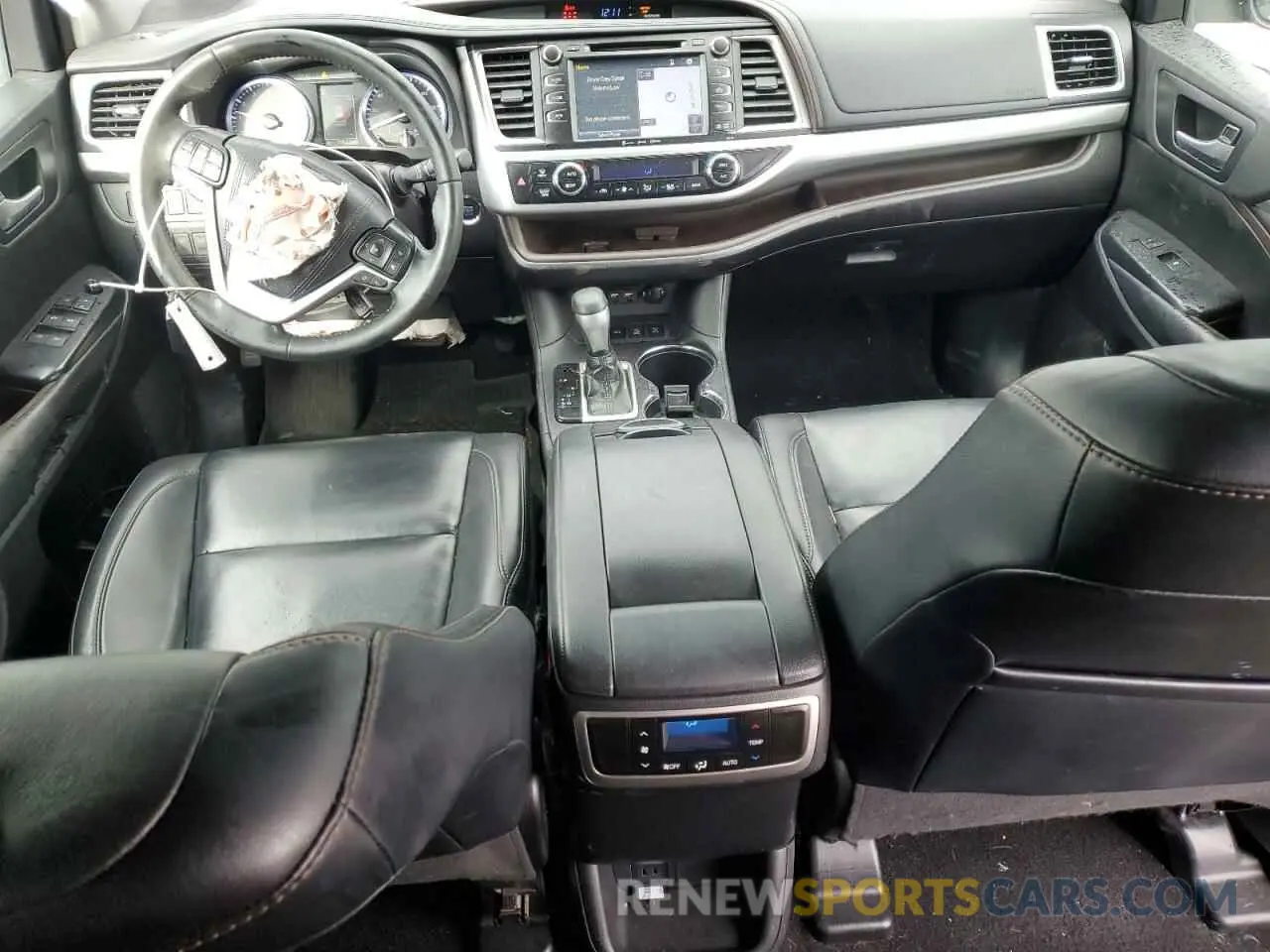 8 Photograph of a damaged car 5TDJZRFH7KS917626 TOYOTA HIGHLANDER 2019