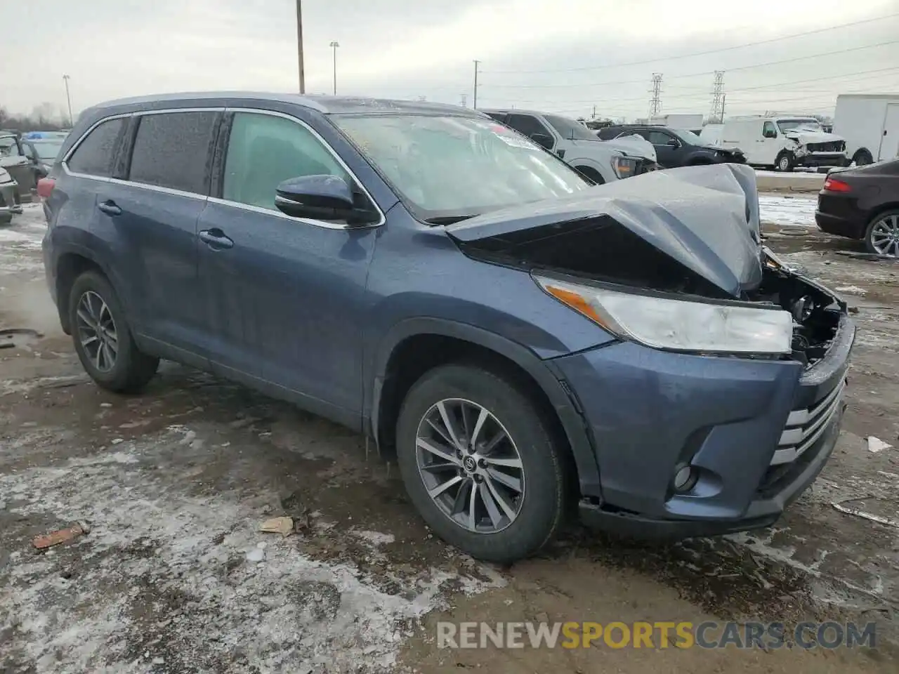 4 Photograph of a damaged car 5TDJZRFH7KS993346 TOYOTA HIGHLANDER 2019