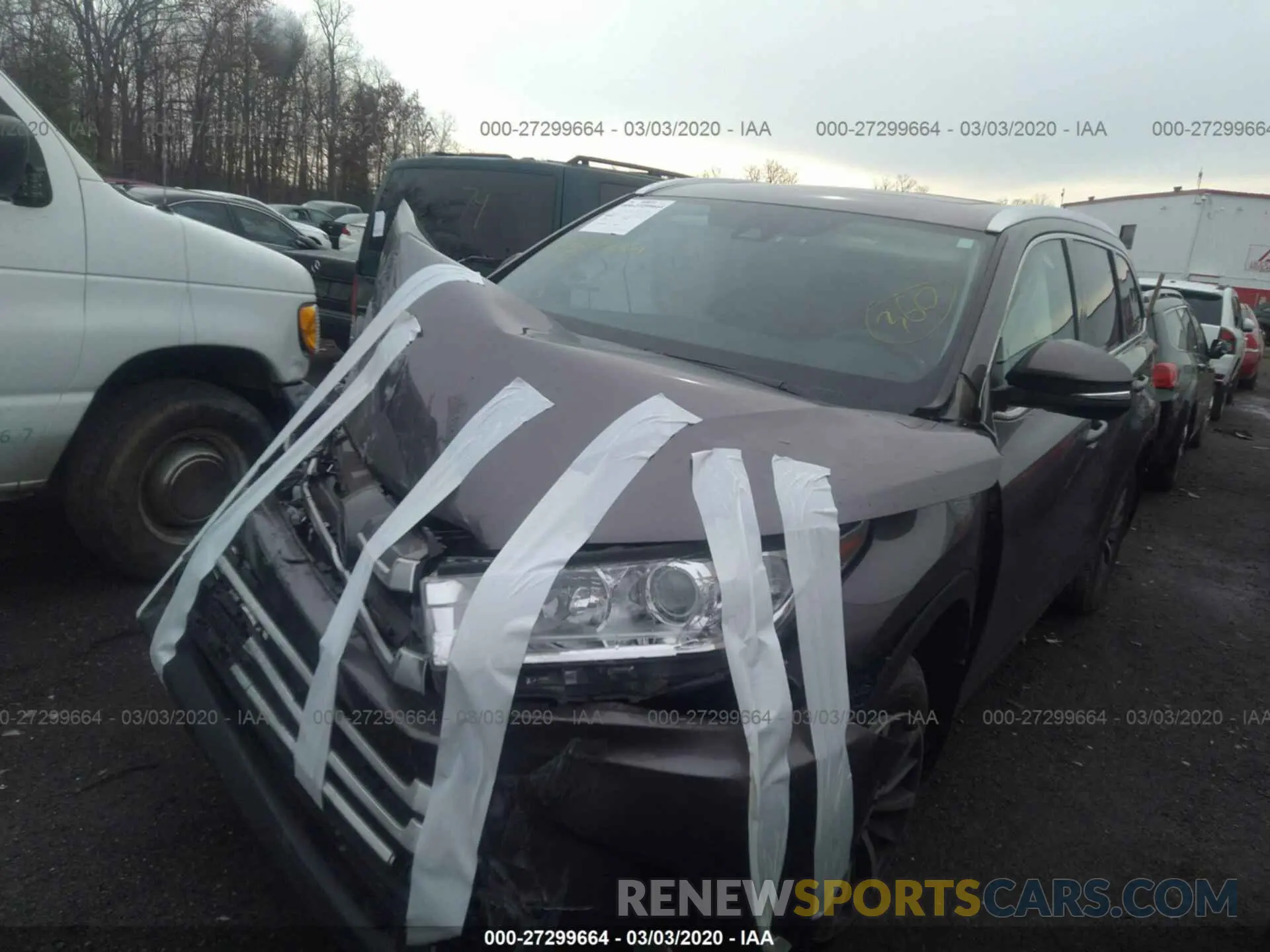 2 Photograph of a damaged car 5TDJZRFH8KS584577 TOYOTA HIGHLANDER 2019