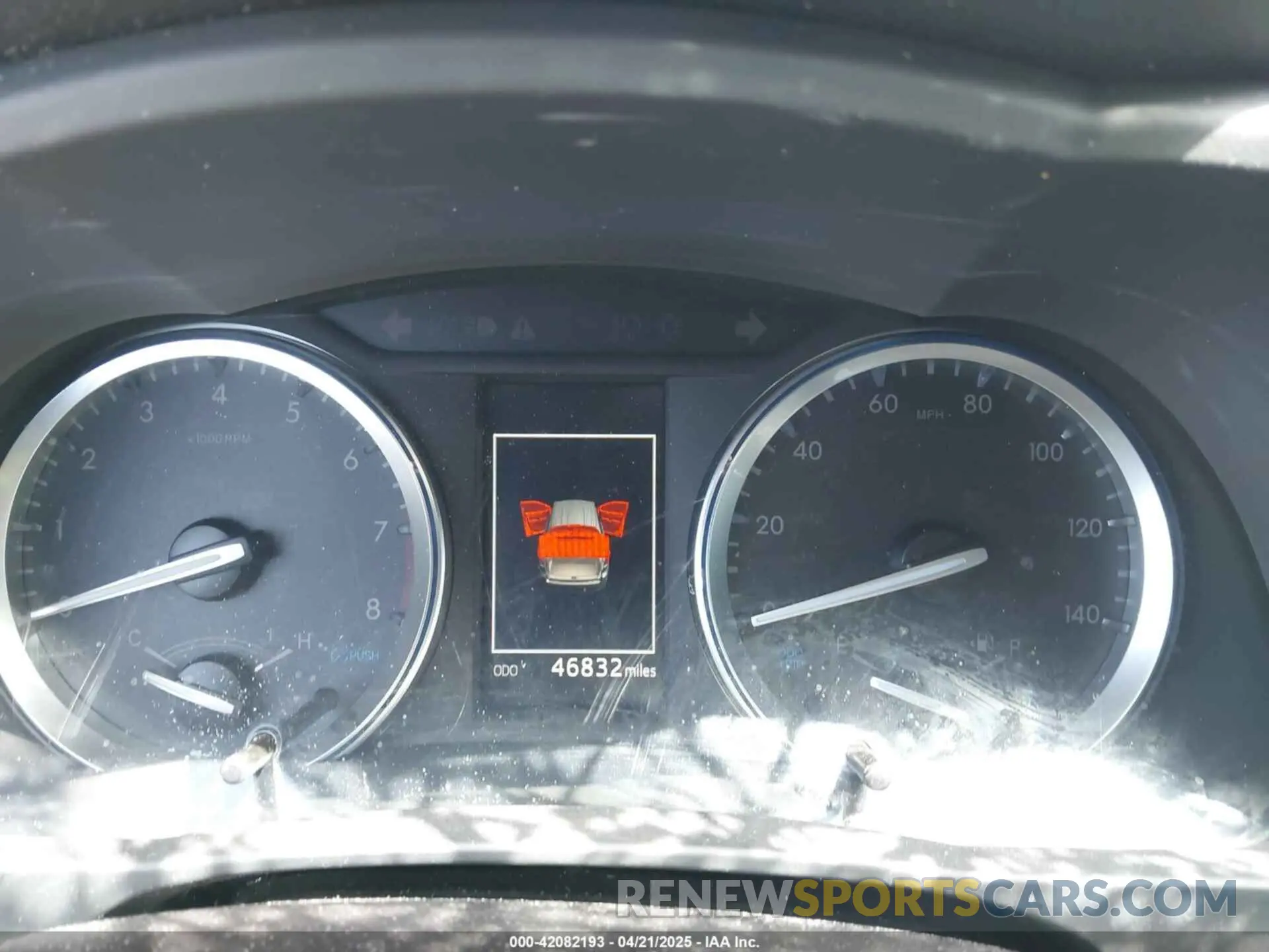 7 Photograph of a damaged car 5TDJZRFH8KS585552 TOYOTA HIGHLANDER 2019