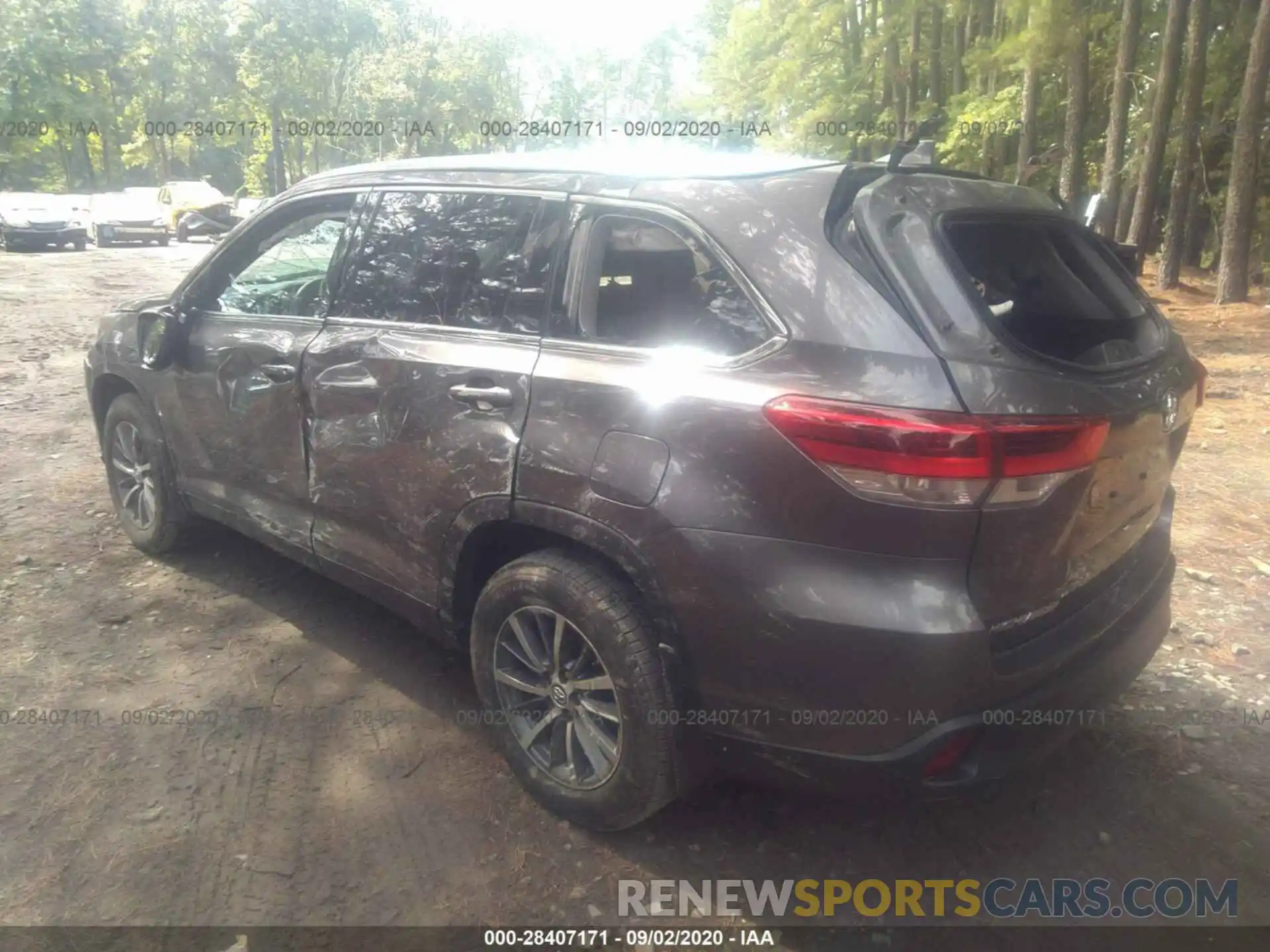 3 Photograph of a damaged car 5TDJZRFH8KS591609 TOYOTA HIGHLANDER 2019