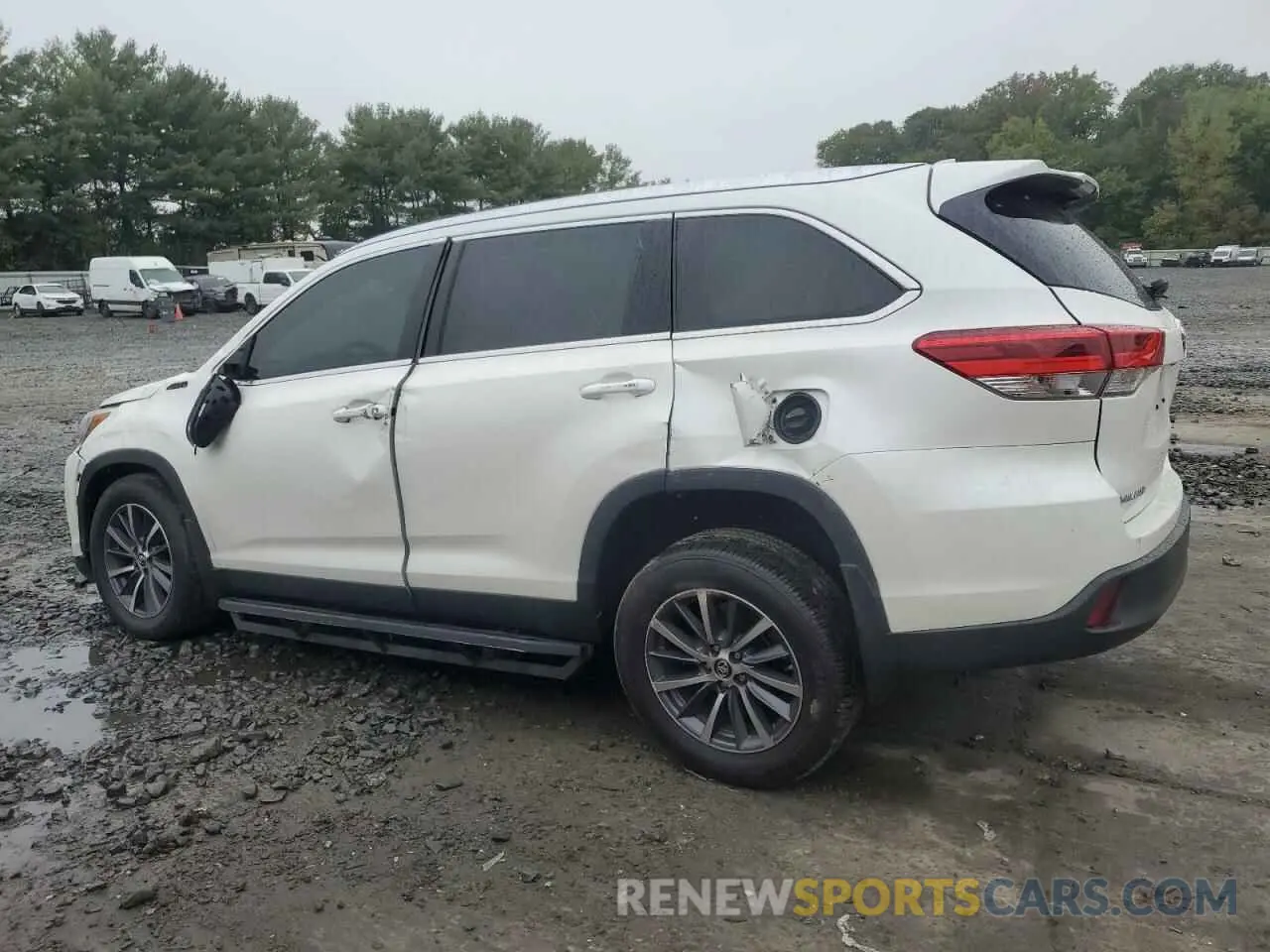 2 Photograph of a damaged car 5TDJZRFH8KS600339 TOYOTA HIGHLANDER 2019