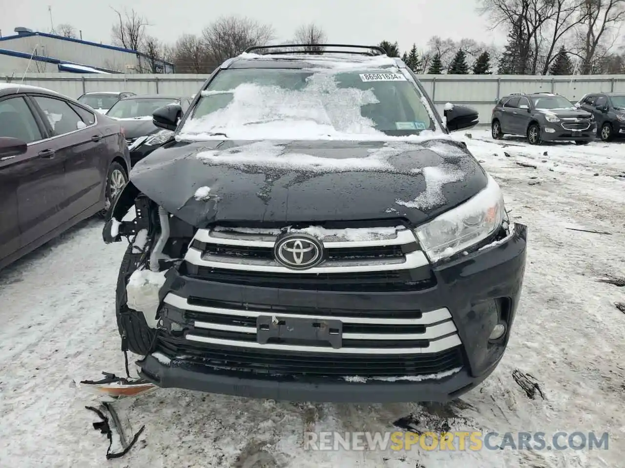 5 Photograph of a damaged car 5TDJZRFH8KS603676 TOYOTA HIGHLANDER 2019