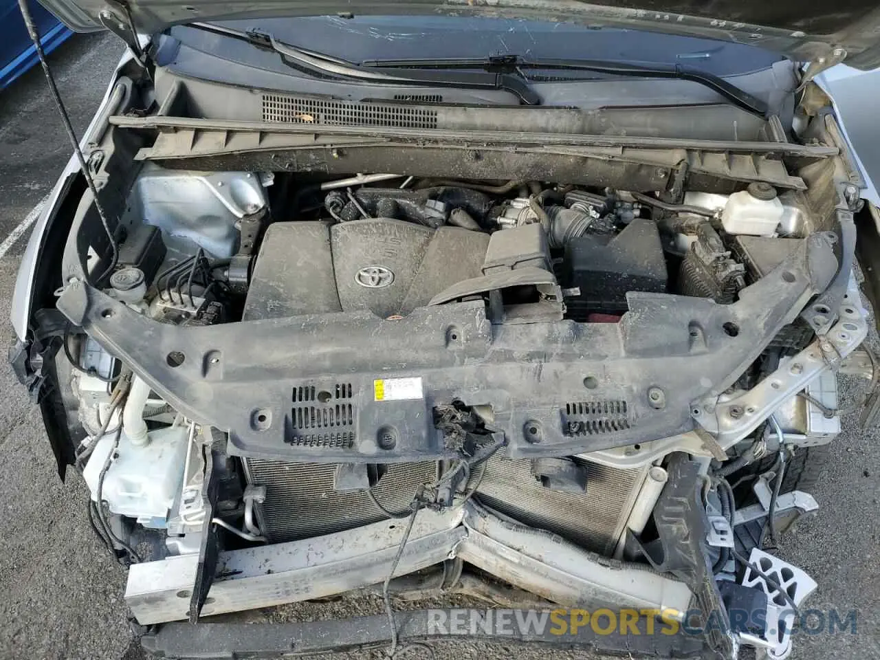 12 Photograph of a damaged car 5TDJZRFH8KS620266 TOYOTA HIGHLANDER 2019
