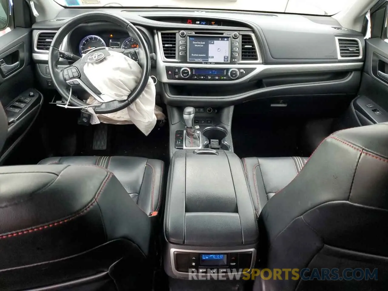 8 Photograph of a damaged car 5TDJZRFH8KS624673 TOYOTA HIGHLANDER 2019