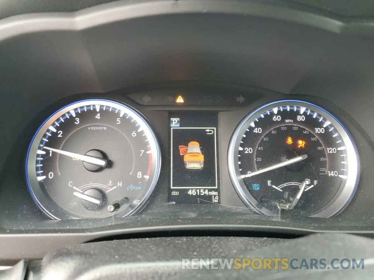 9 Photograph of a damaged car 5TDJZRFH8KS624673 TOYOTA HIGHLANDER 2019
