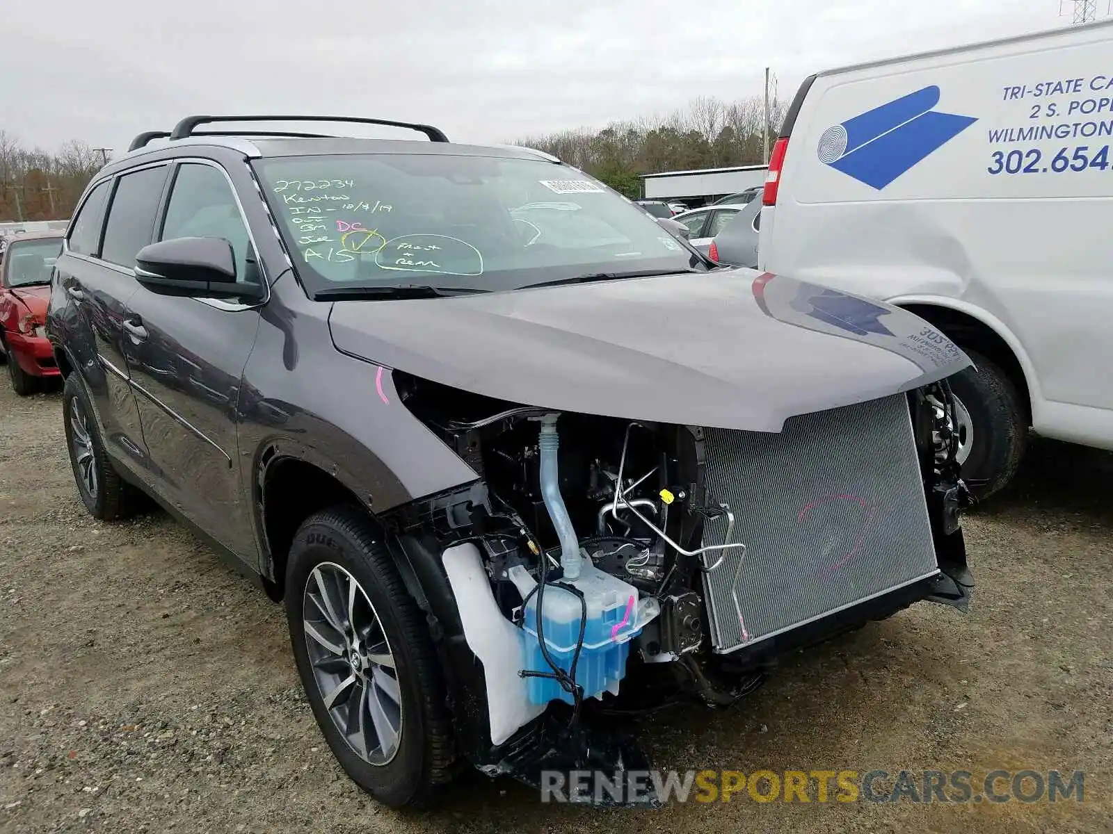 1 Photograph of a damaged car 5TDJZRFH8KS714938 TOYOTA HIGHLANDER 2019