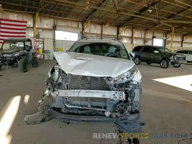 11 Photograph of a damaged car 5TDJZRFH8KS723817 TOYOTA HIGHLANDER 2019