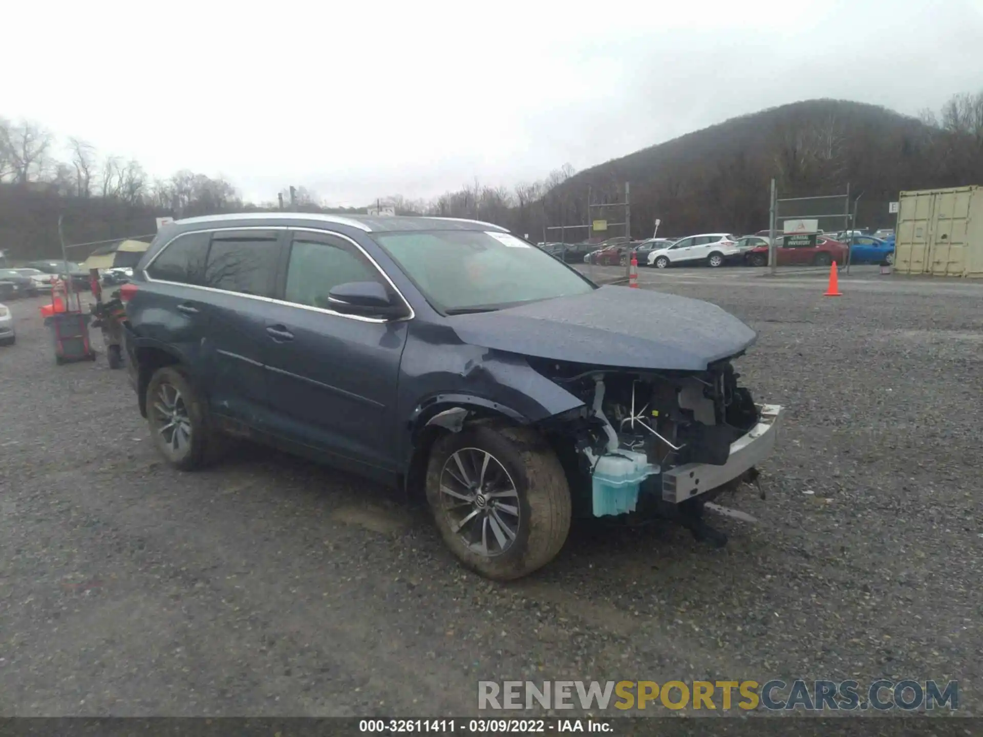 6 Photograph of a damaged car 5TDJZRFH8KS731772 TOYOTA HIGHLANDER 2019