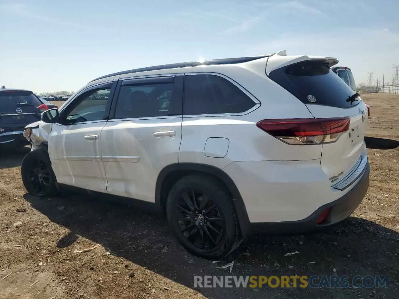 2 Photograph of a damaged car 5TDJZRFH8KS919434 TOYOTA HIGHLANDER 2019