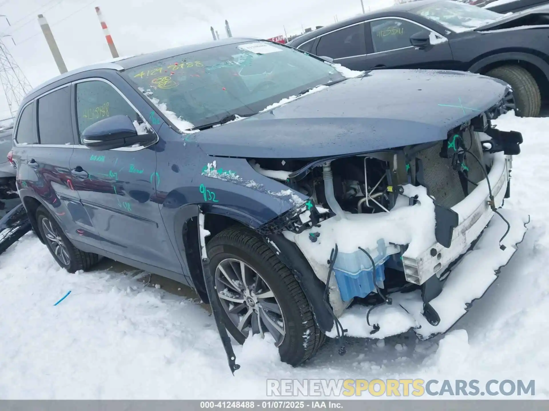 1 Photograph of a damaged car 5TDJZRFH8KS939960 TOYOTA HIGHLANDER 2019