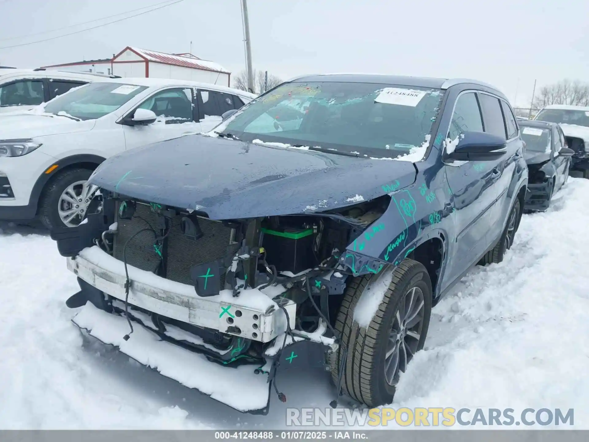 2 Photograph of a damaged car 5TDJZRFH8KS939960 TOYOTA HIGHLANDER 2019