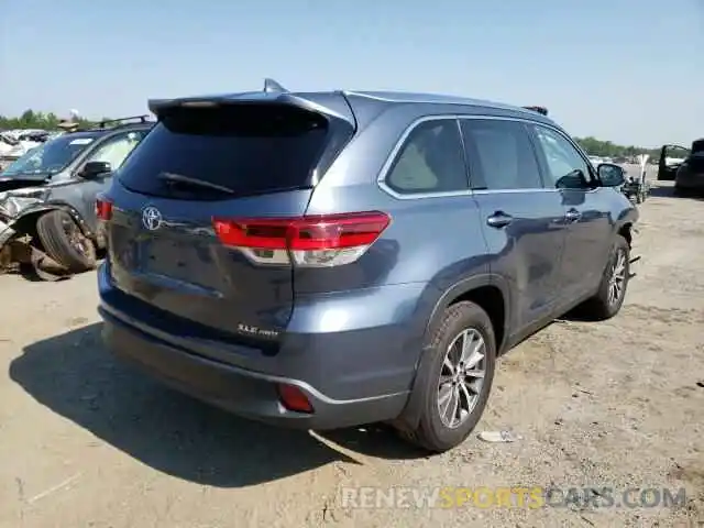 4 Photograph of a damaged car 5TDJZRFH8KS959741 TOYOTA HIGHLANDER 2019