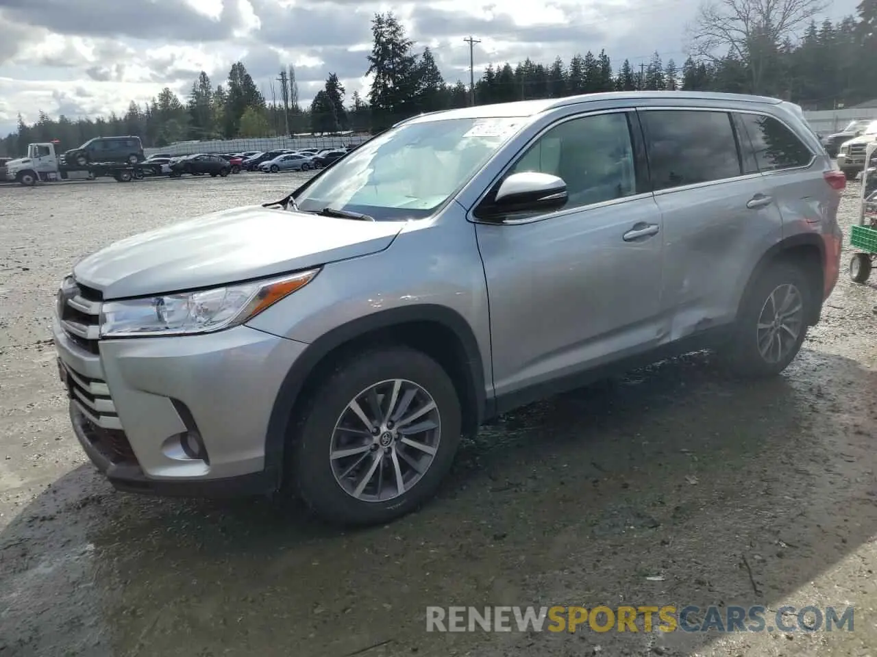 1 Photograph of a damaged car 5TDJZRFH9KS571255 TOYOTA HIGHLANDER 2019