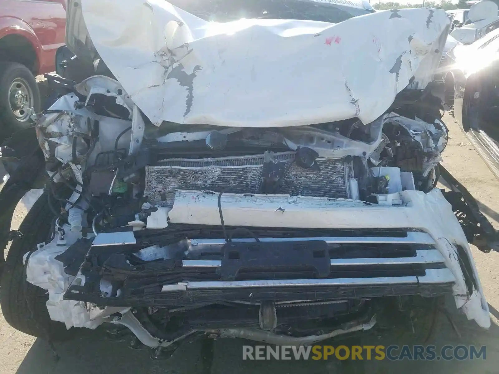 7 Photograph of a damaged car 5TDJZRFH9KS594695 TOYOTA HIGHLANDER 2019