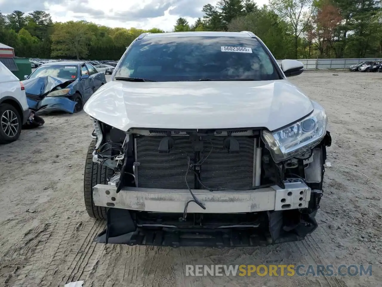 5 Photograph of a damaged car 5TDJZRFH9KS595359 TOYOTA HIGHLANDER 2019