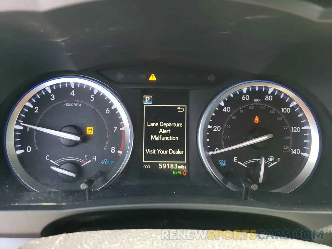 9 Photograph of a damaged car 5TDJZRFH9KS605582 TOYOTA HIGHLANDER 2019