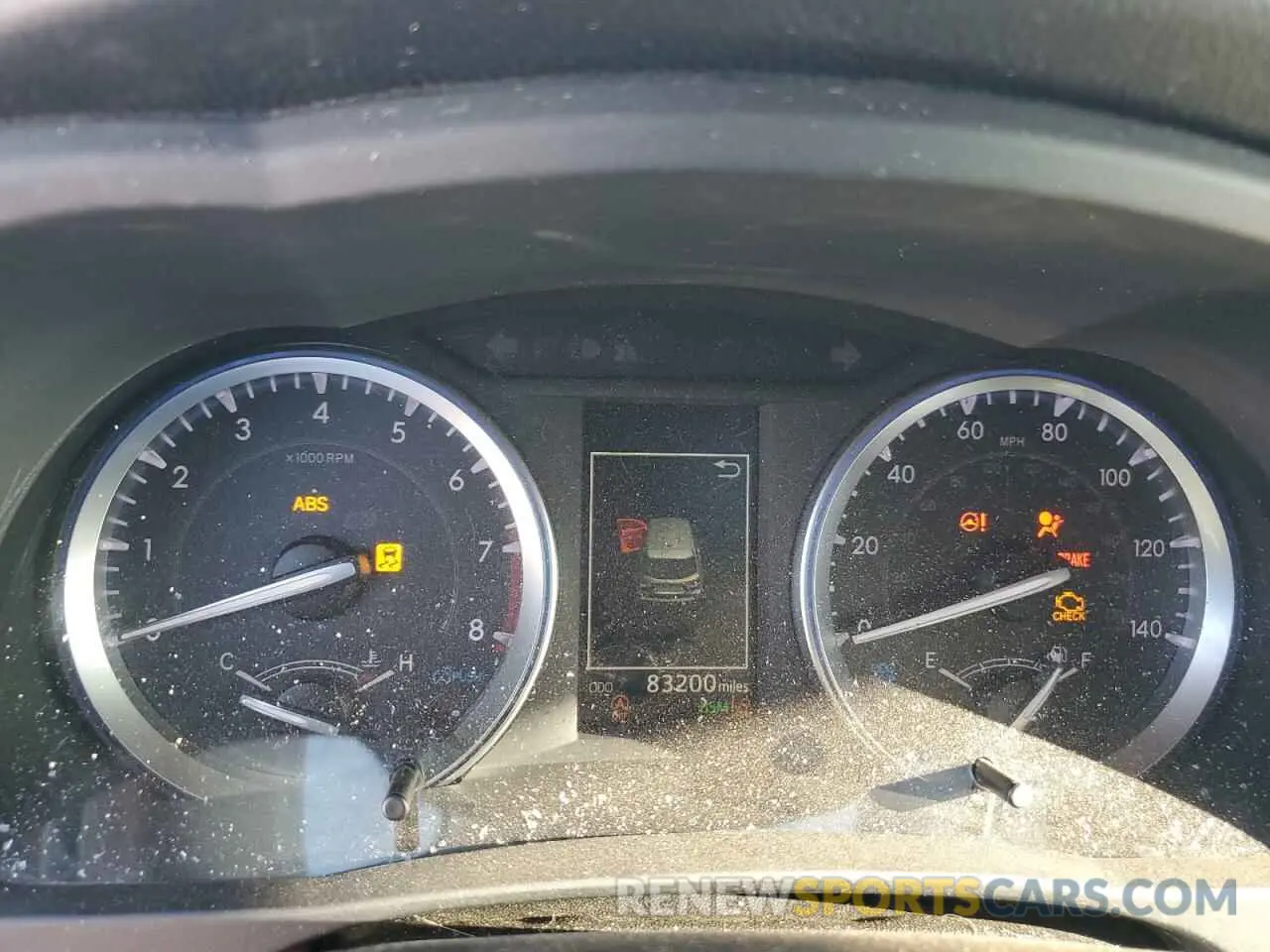 9 Photograph of a damaged car 5TDJZRFH9KS613925 TOYOTA HIGHLANDER 2019