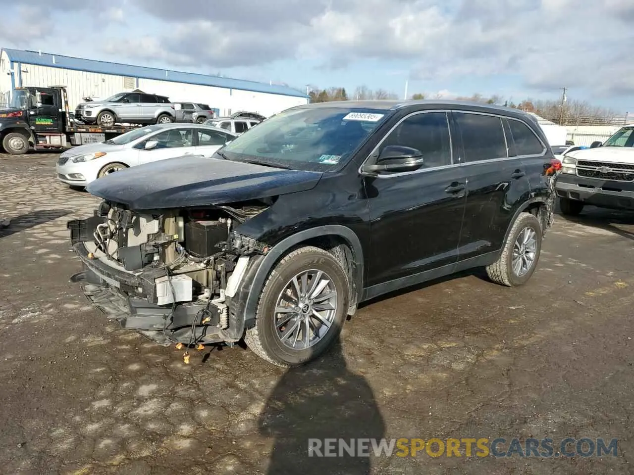 1 Photograph of a damaged car 5TDJZRFH9KS628277 TOYOTA HIGHLANDER 2019