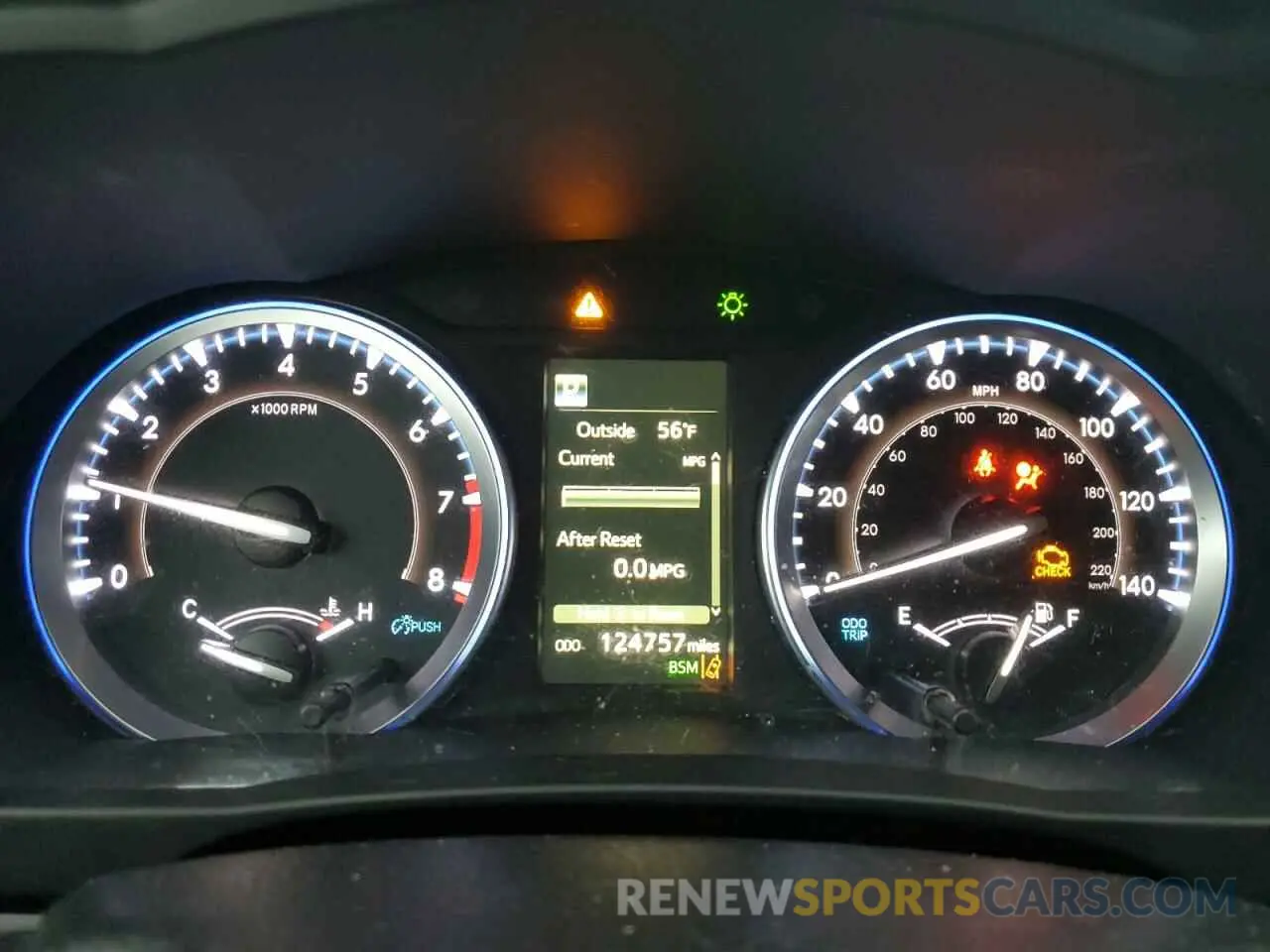 9 Photograph of a damaged car 5TDJZRFH9KS712163 TOYOTA HIGHLANDER 2019