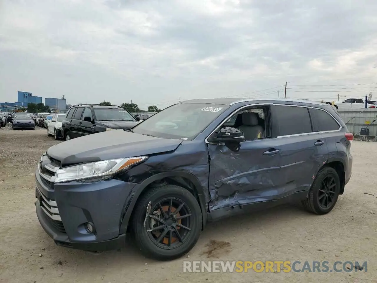 1 Photograph of a damaged car 5TDJZRFH9KS716763 TOYOTA HIGHLANDER 2019
